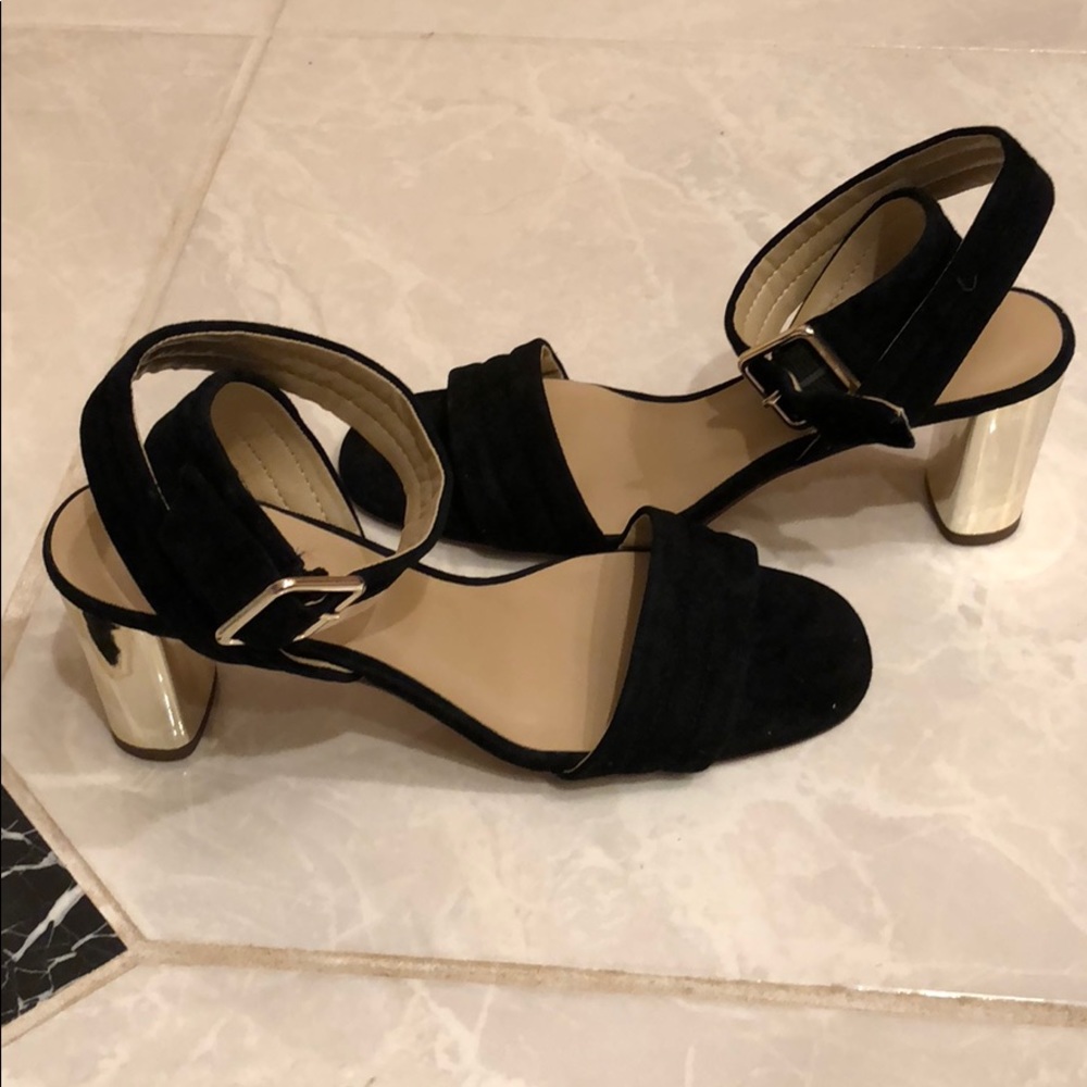 Never been worn sandals platform